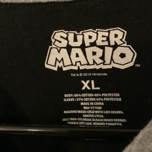 Super Mario boys XL long sleeve - Picture 2 of 2